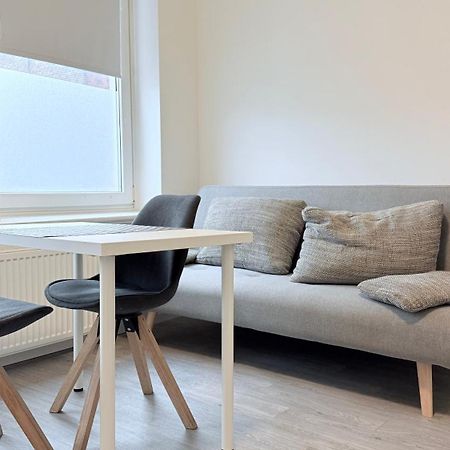 Studio-Apartments Fuer Monteure & Businessgaeste Zentral In Neumuenster Luaran gambar