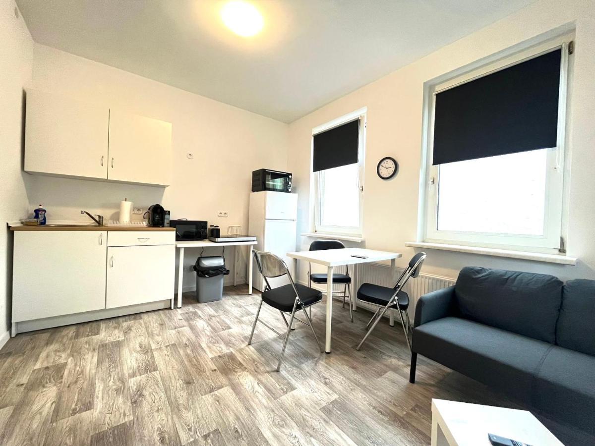 Studio-Apartments Fuer Monteure & Businessgaeste Zentral In Neumuenster Luaran gambar