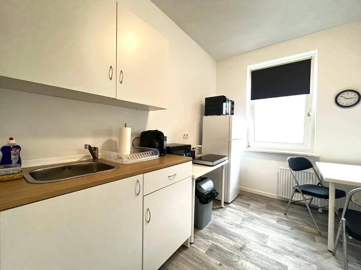 Studio-Apartments Fuer Monteure & Businessgaeste Zentral In Neumuenster Luaran gambar